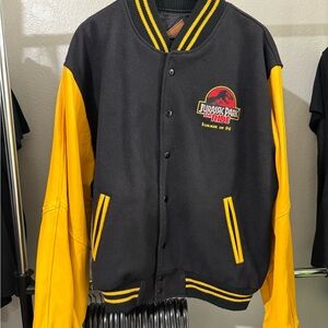 Super Rare VTG 1996 Jurassic Park Black & Yellow Mens L Varsity Jacket